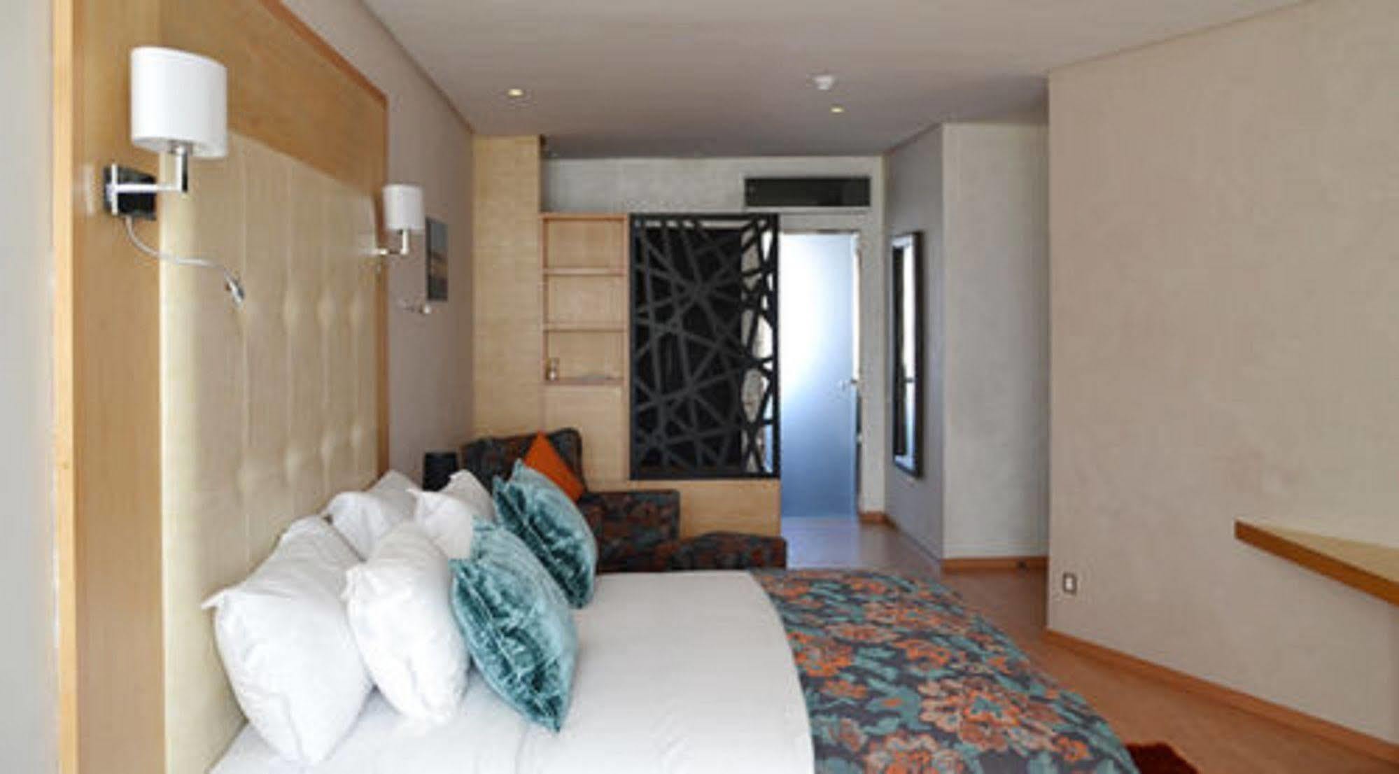 Le 135 Appart Hotel Casablanca Bagian luar foto