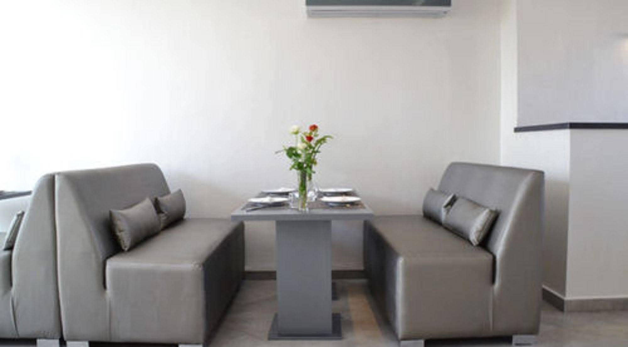 Le 135 Appart Hotel Casablanca Bagian luar foto